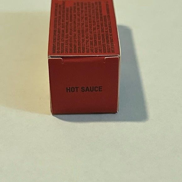 KKW BEAUTY LIPSTICK IN HOT SAUCE 0.14 oz - Picture 3 of 3